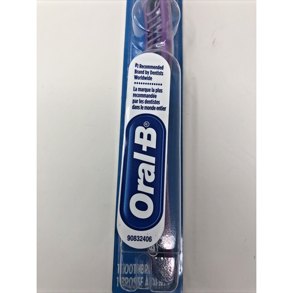 Oral-B Indicator Contour Clean Soft Toothbrush, Purple Soft - Picture 3 of 5
